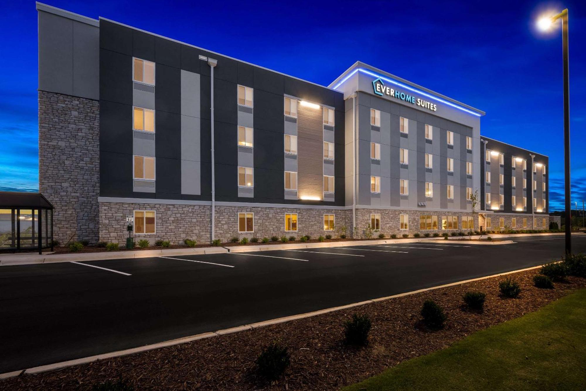 Everhome Suites Fayetteville Near Fort Bragg Ngoại thất bức ảnh