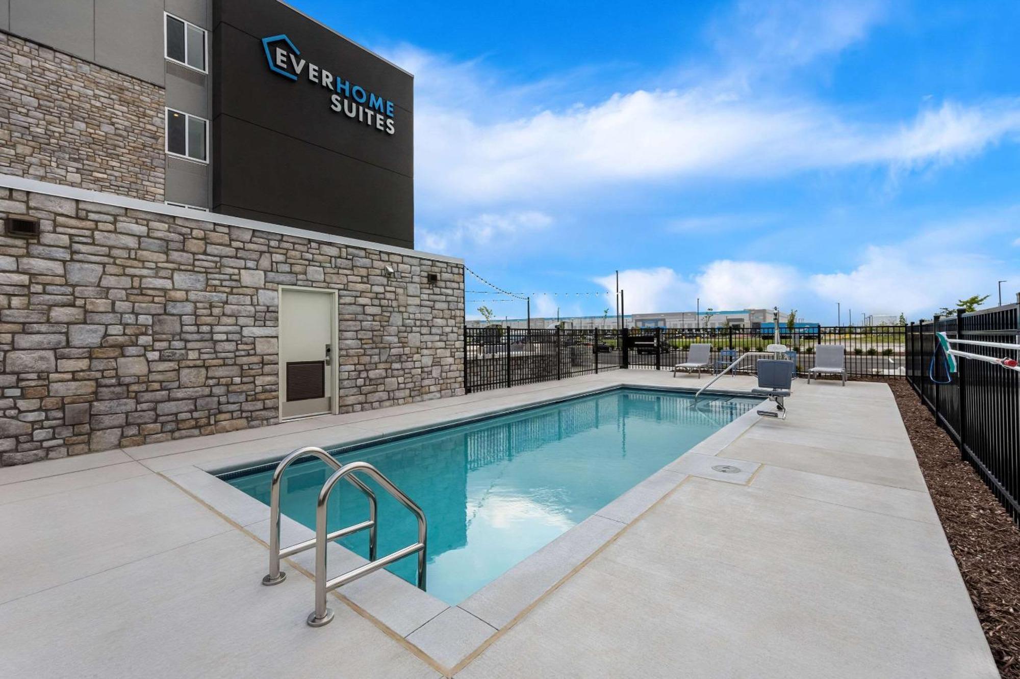 Everhome Suites Fayetteville Near Fort Bragg Ngoại thất bức ảnh